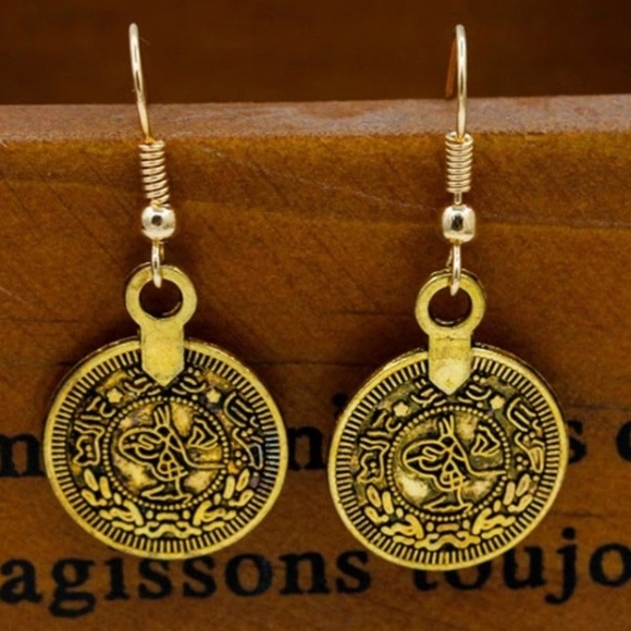Jewelry - 🔴 5/$20 Boho gold coin dangle earrings NEW